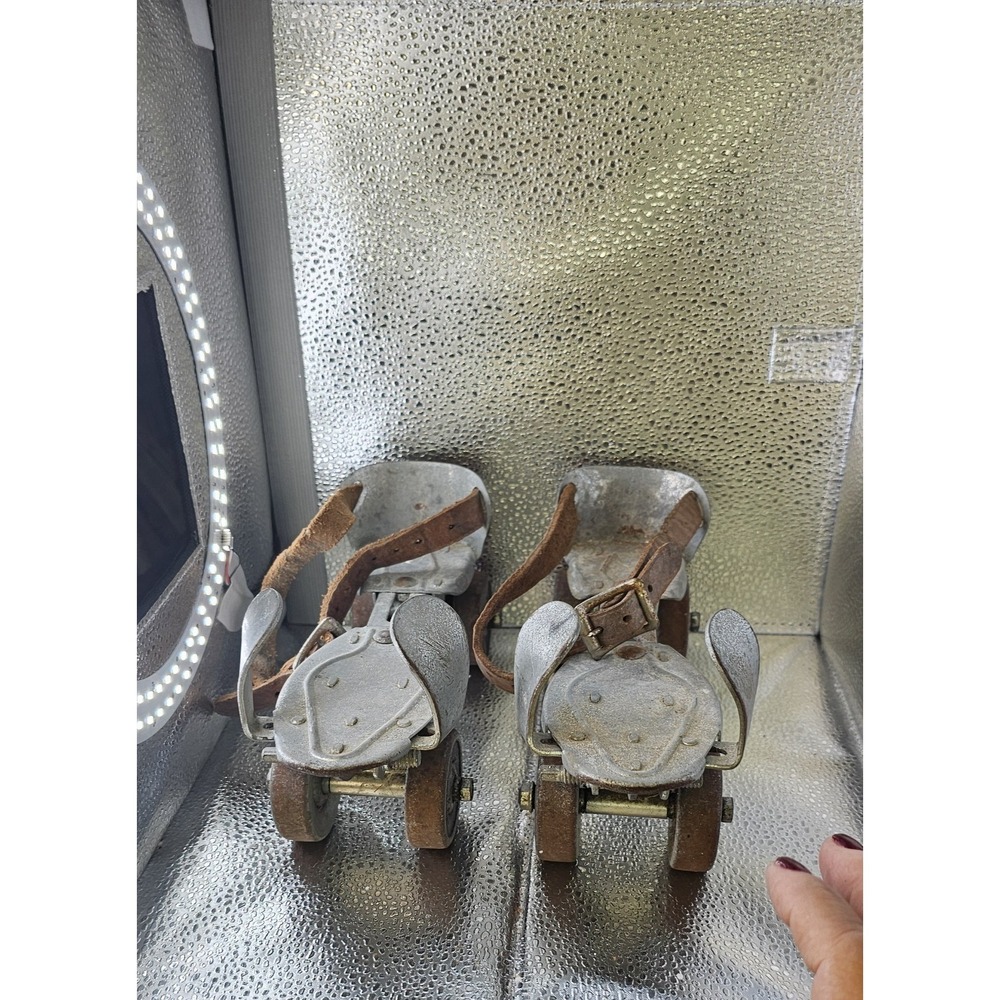 VINTAGE‎ STEEL, ADJUSTABLE SHOE CLAMP SKATES